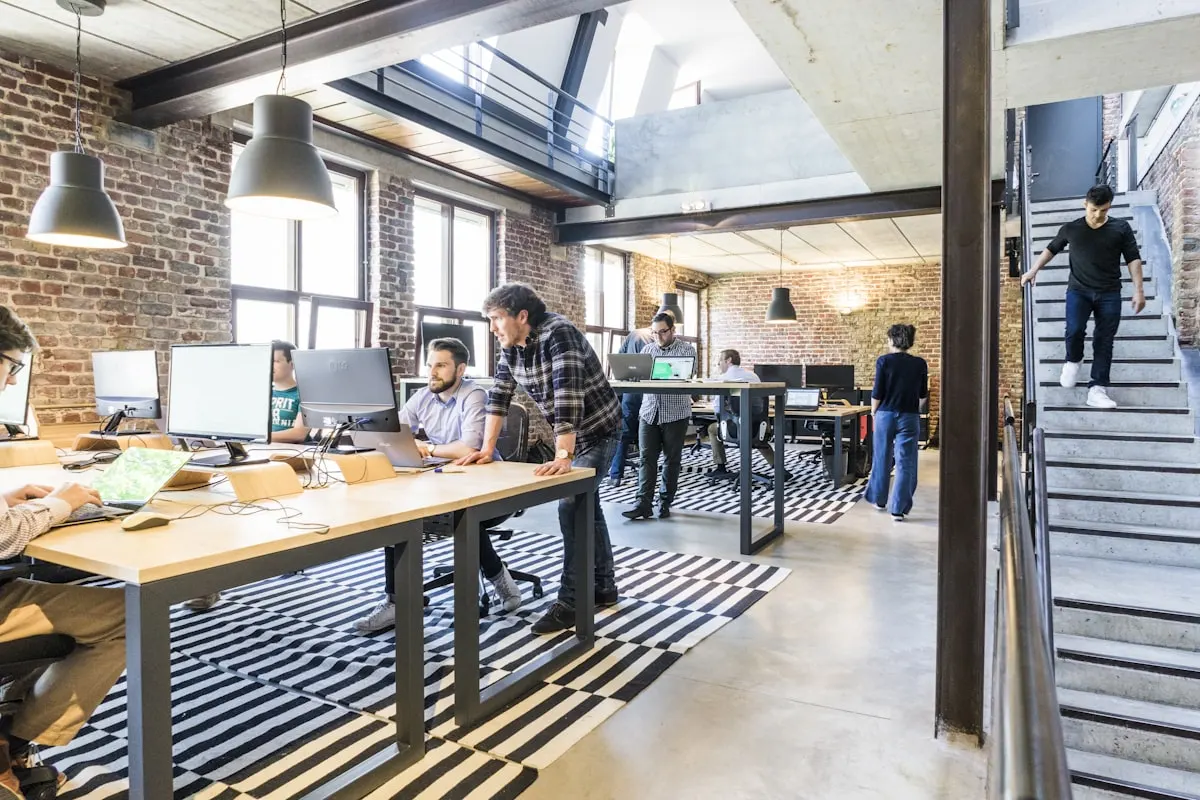 Causeway Bay coworking with hot desks and meeting pods