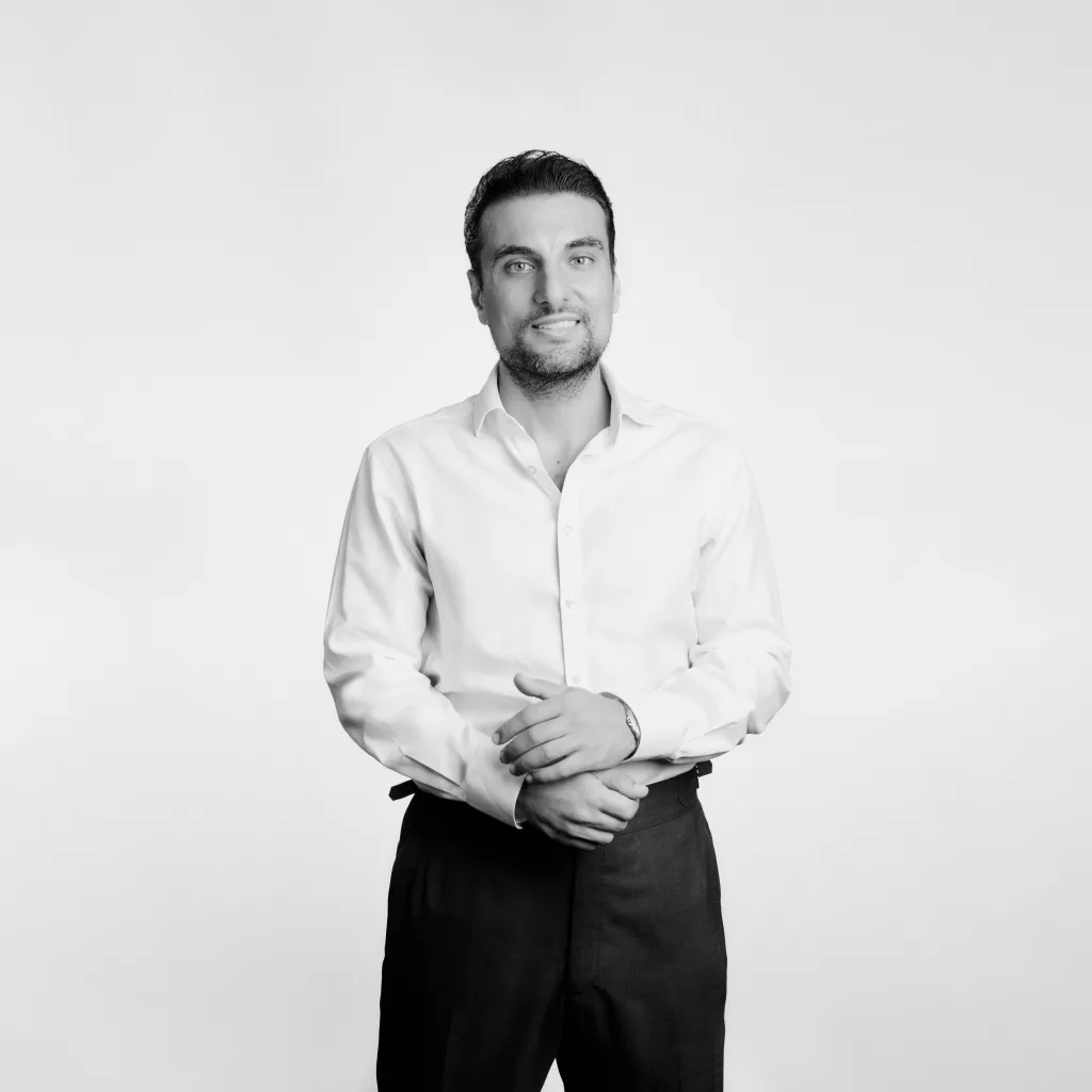 Senior advisor portrait